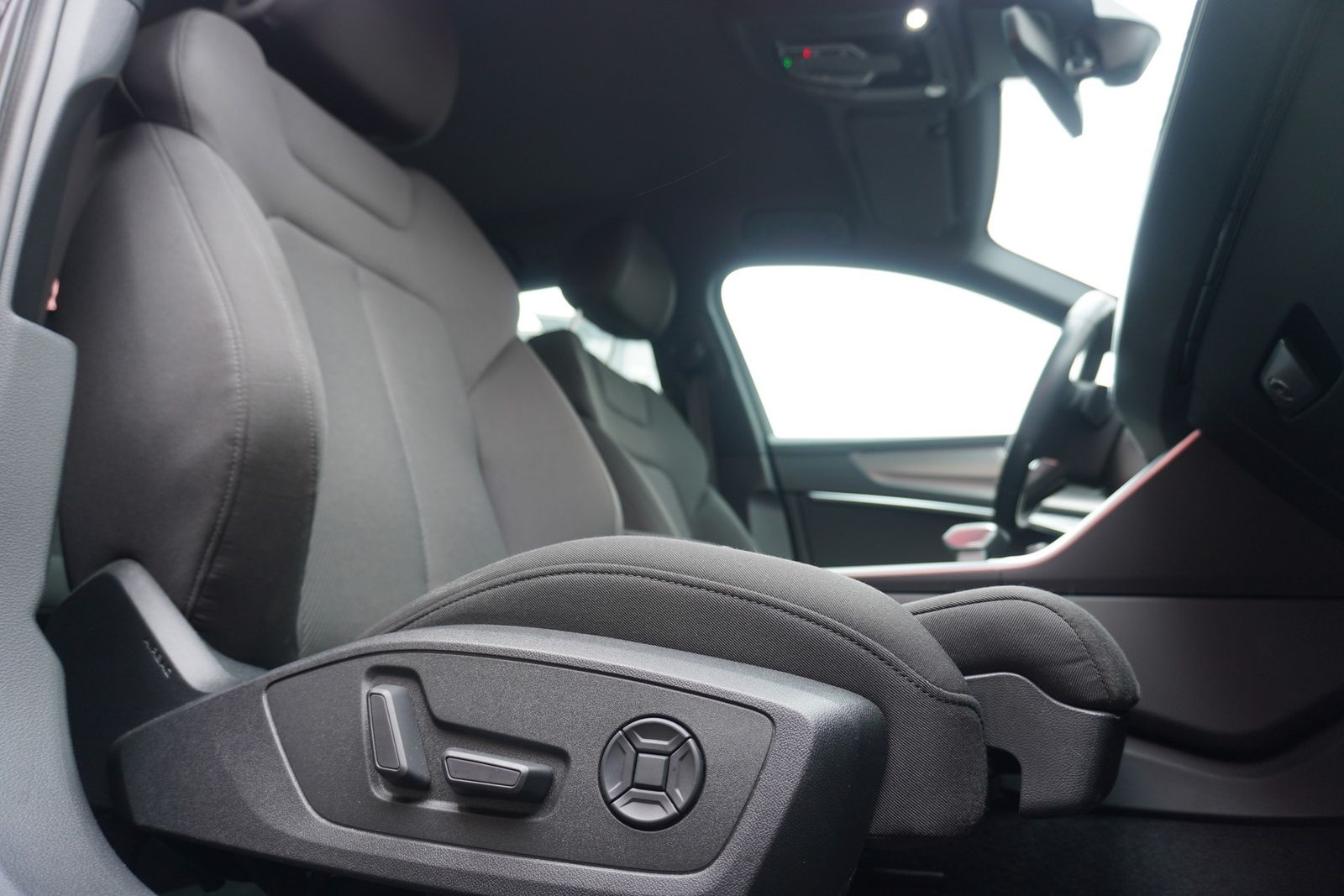 Audi A6 Avant 40 2.0 TDI quattro sport S-Tronic - Samsaru's Car Outlet