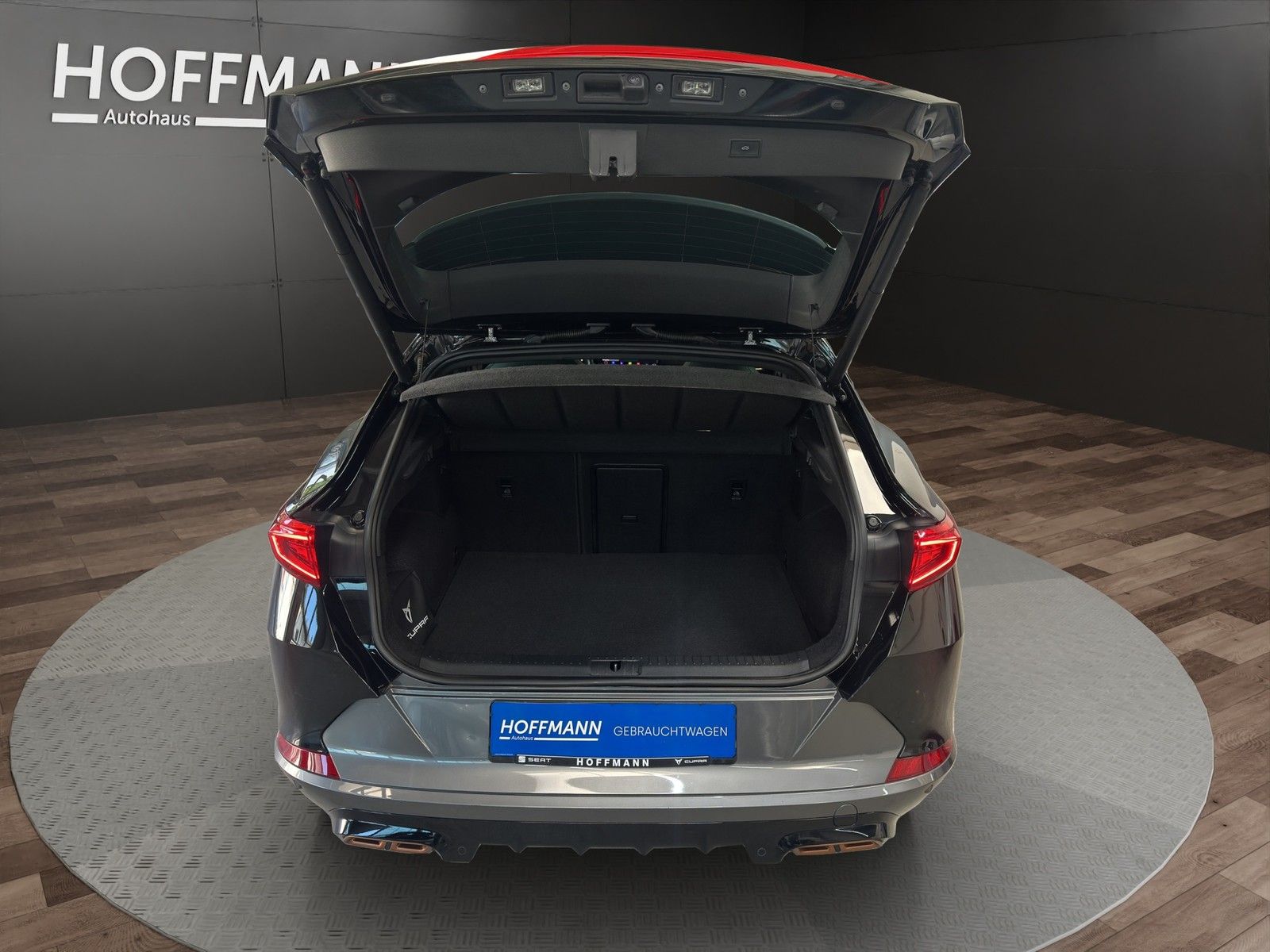 Cupra Formentor 1.4 TSI VZ e-Hybrid DSG Pano+AHK+LED