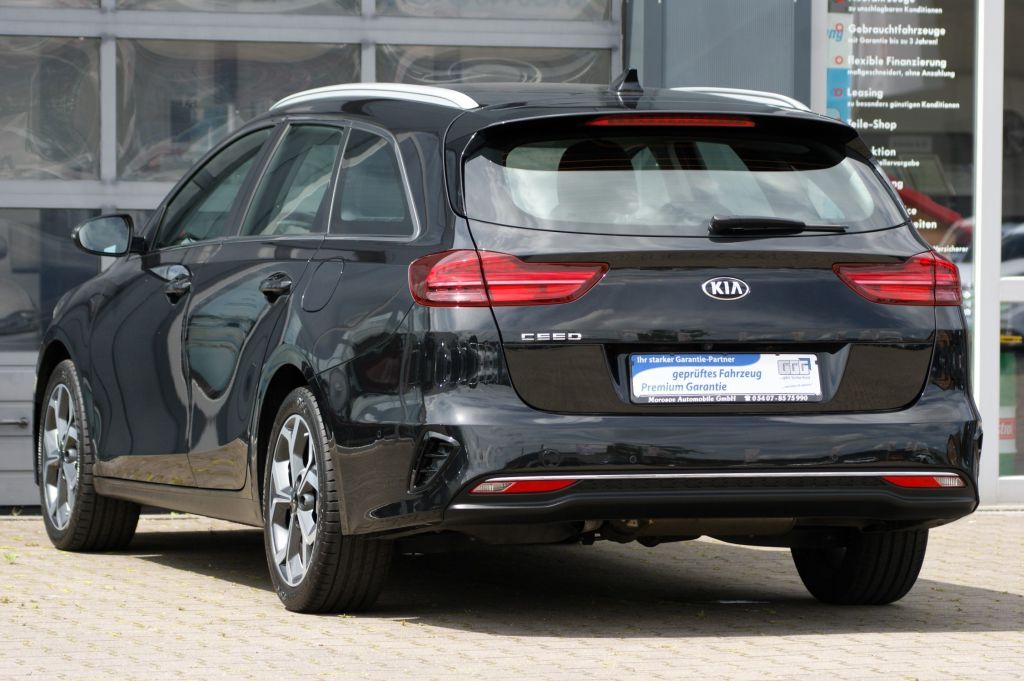 Kia Ceed SW 1.6 CRDi DCT Spirit - Samsaru's Car Outlet