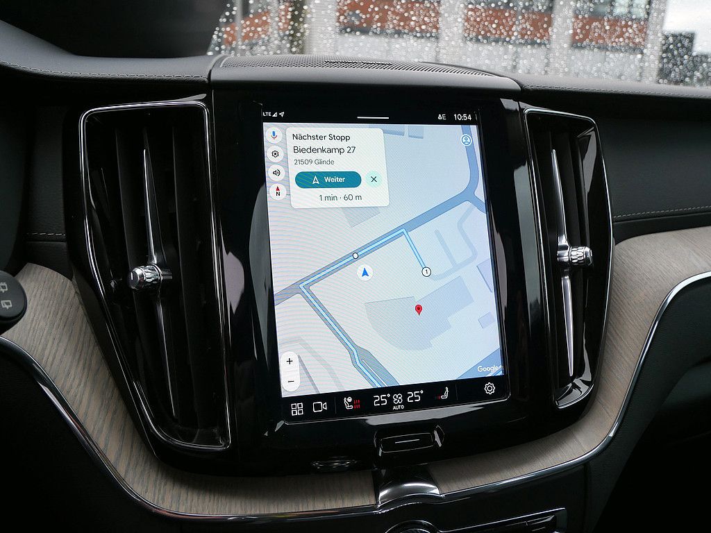 Volvo XC60 B4 Inscription AWD AHK FACEL. STANDHZ LED