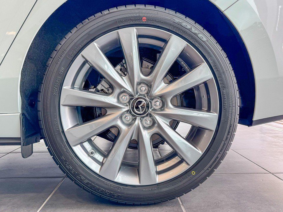 Mazda 3 Fastback Exclusive-Line