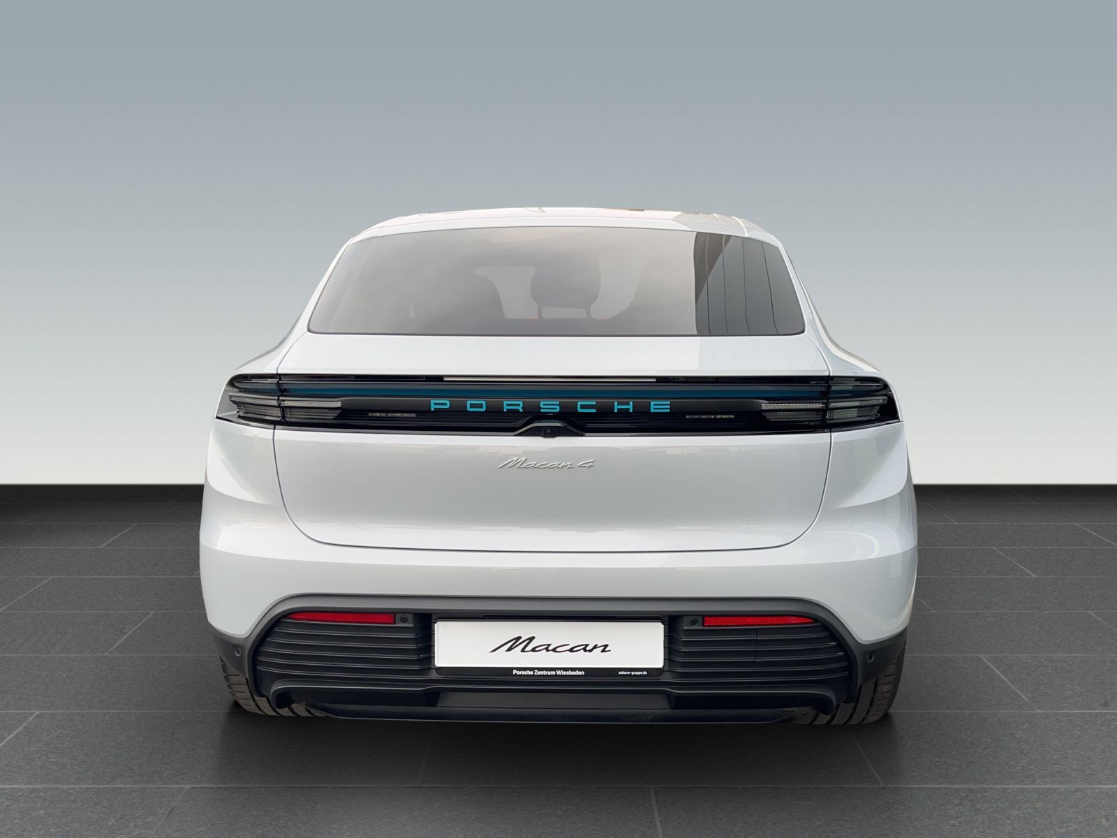 Porsche Macan 4 - Samsaru's Car Outlet