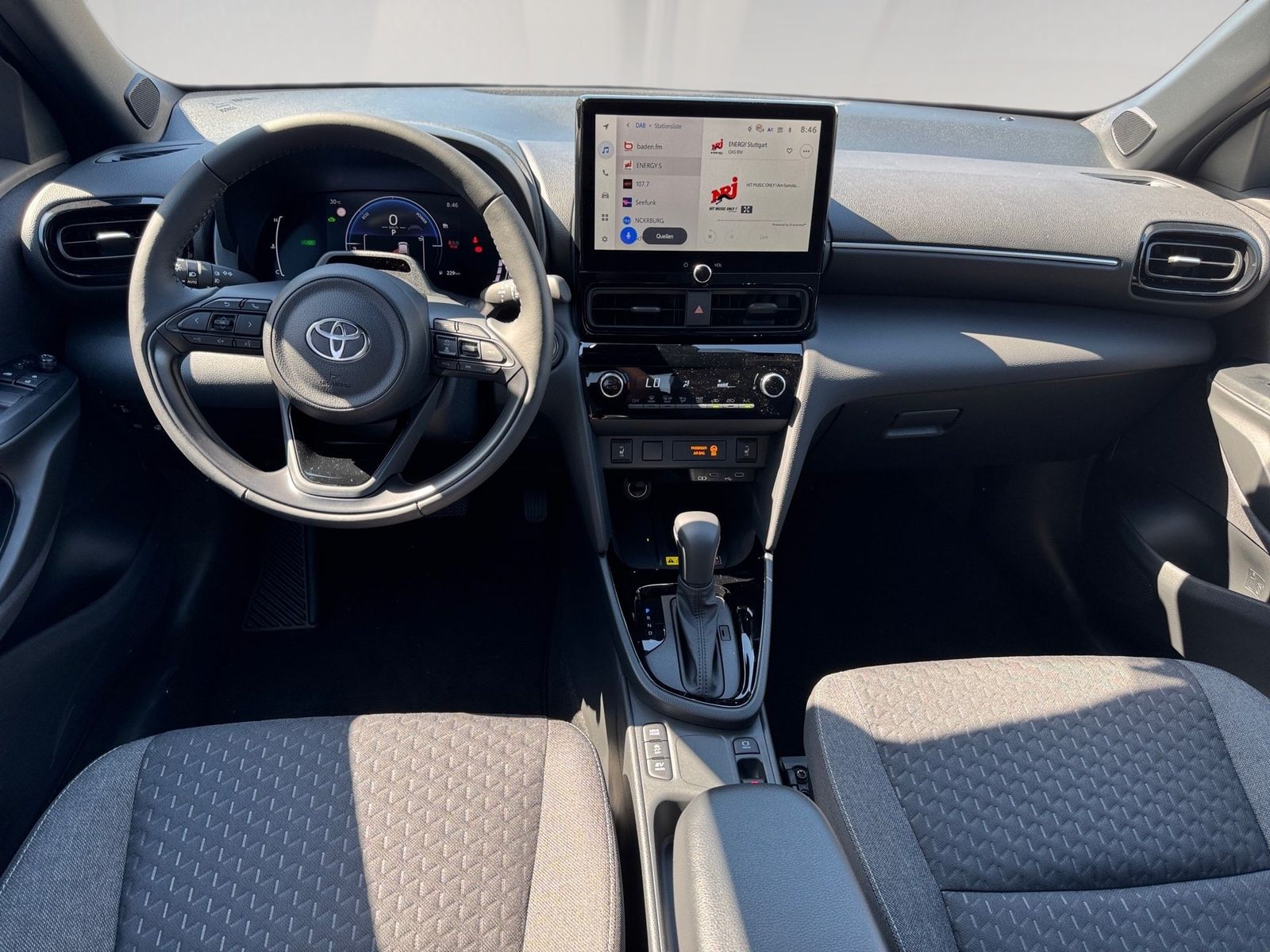 Toyota Yaris Cross 1.5 Teamplayer Winter+Safety AUT