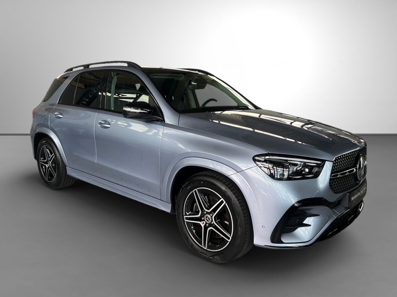 Mercedes-Benz GLE 300 d 4M AMG Night Distronic Pano AHK 360
