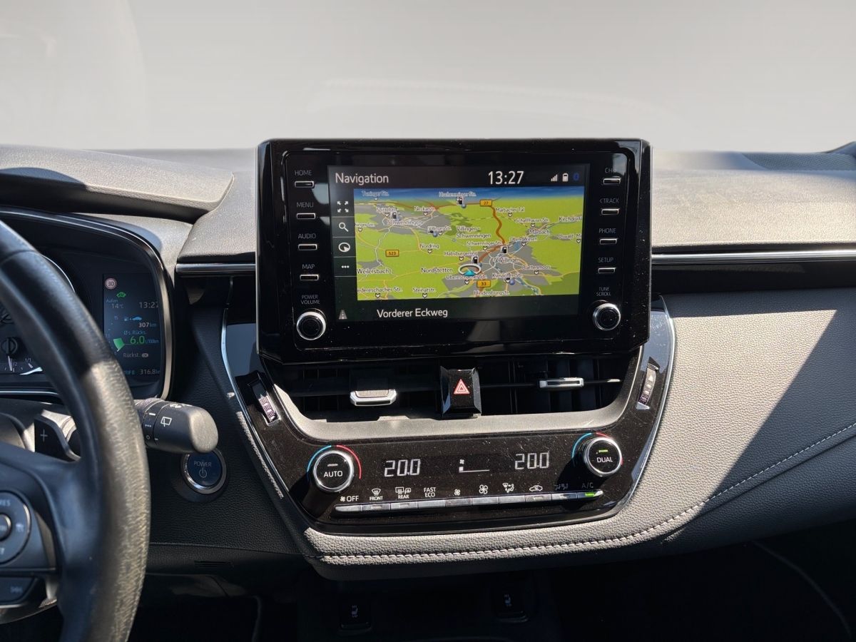 Toyota Corolla Touring Sports 2.0l Hybrid Business - Samsaru's Car Outlet