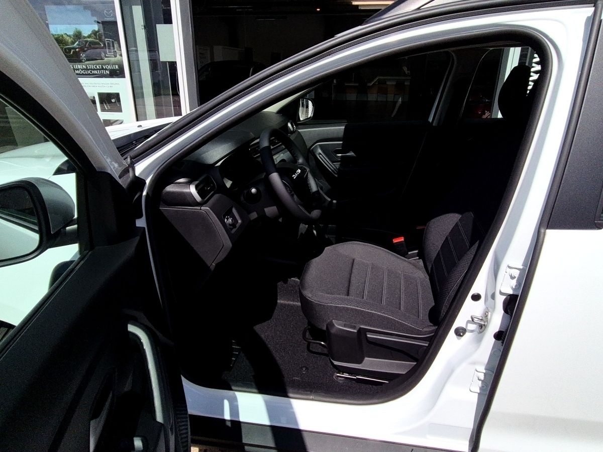Dacia Duster Expression Blue dCi 115 4x4 - Samsaru's Car Outlet