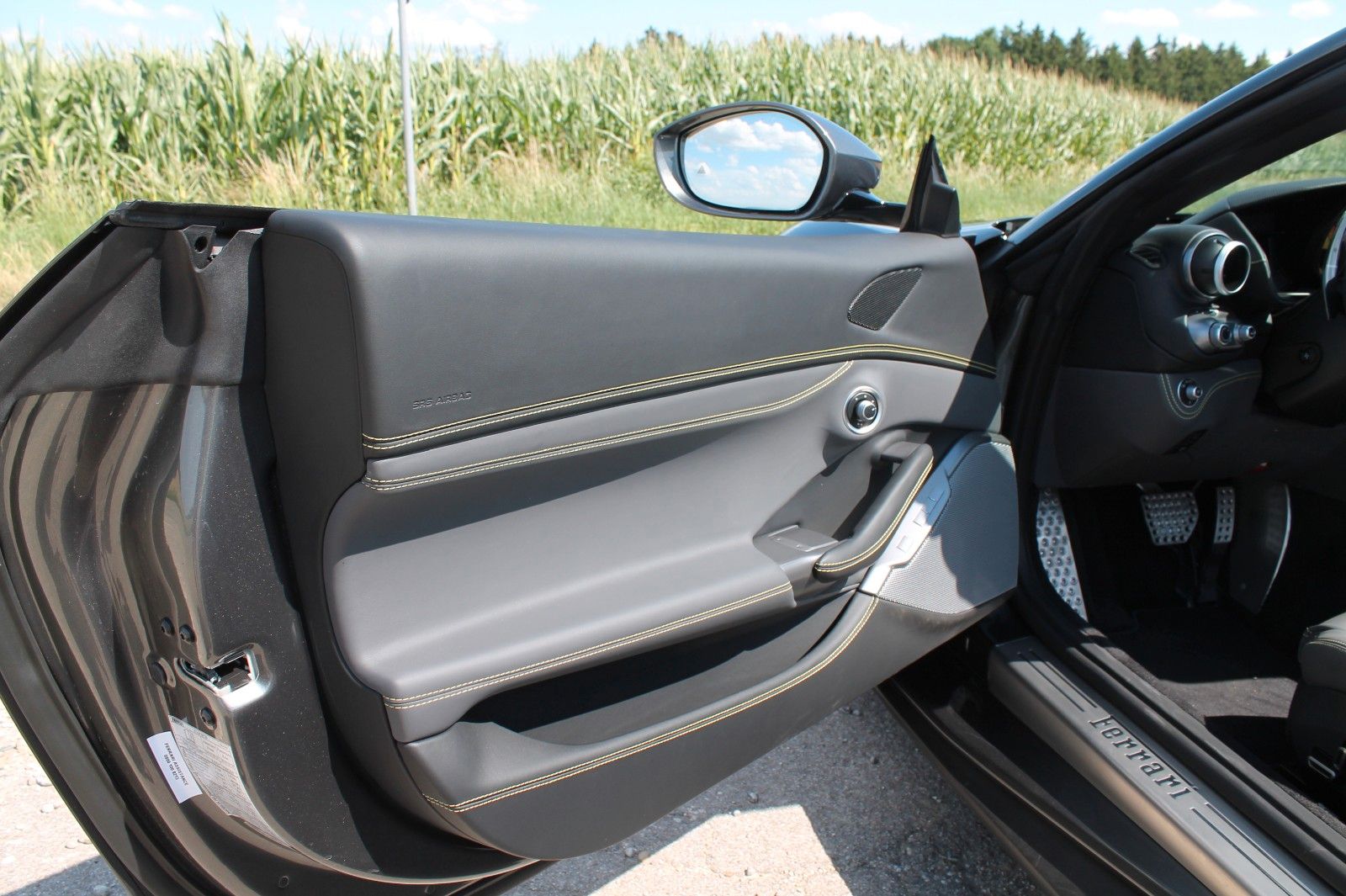 Ferrari Portofino M - Samsaru's Car Outlet