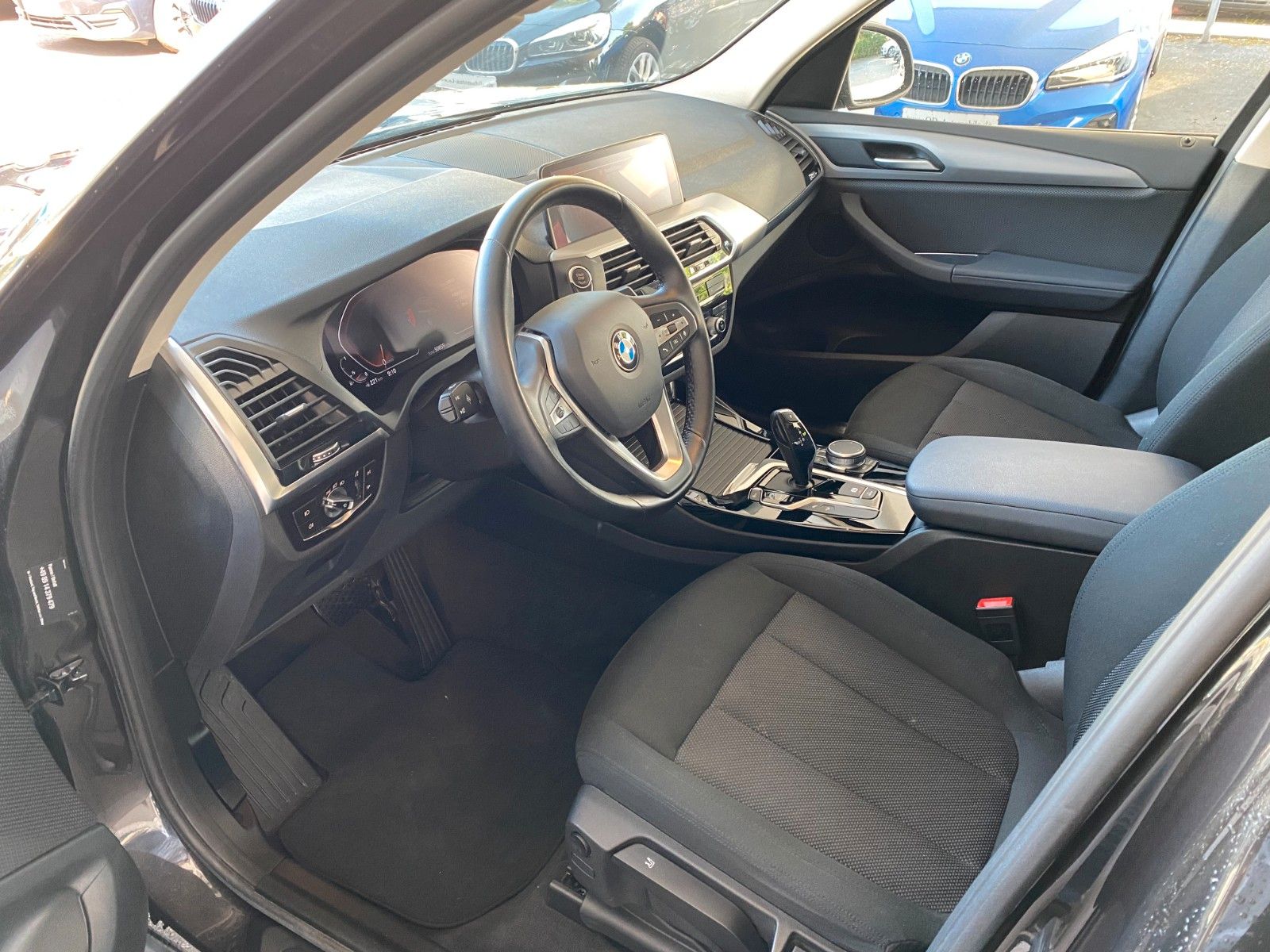 BMW X3 xDrive 20 i Advantage/LifeCockpit/Panodach