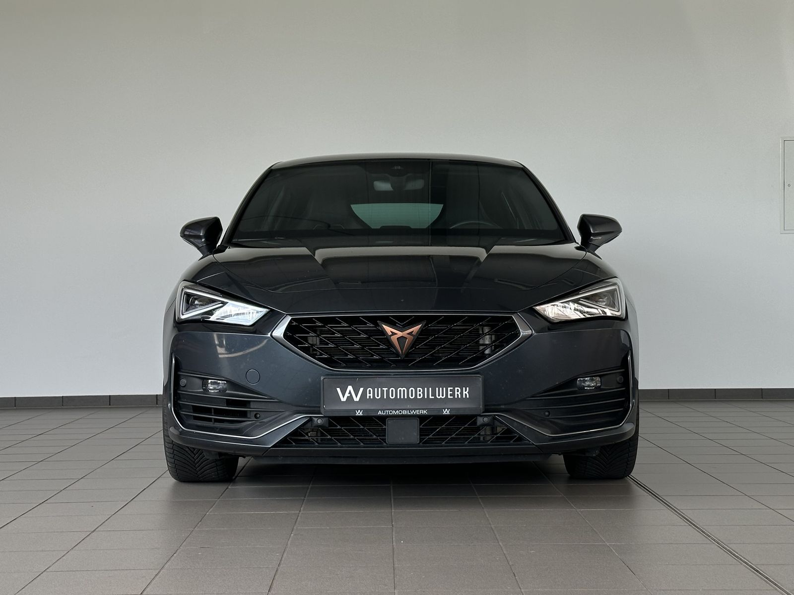 Cupra Leon VZ 2.0 TSI - Samsaru's Car Outlet