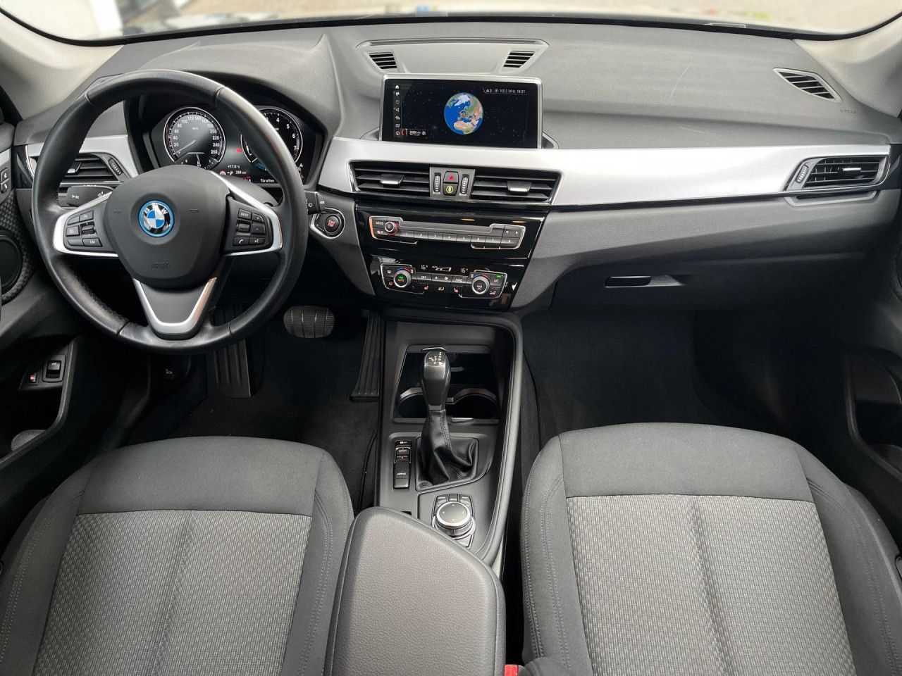 BMW X1 xDrive25e Advantage - Samsaru's Car Outlet