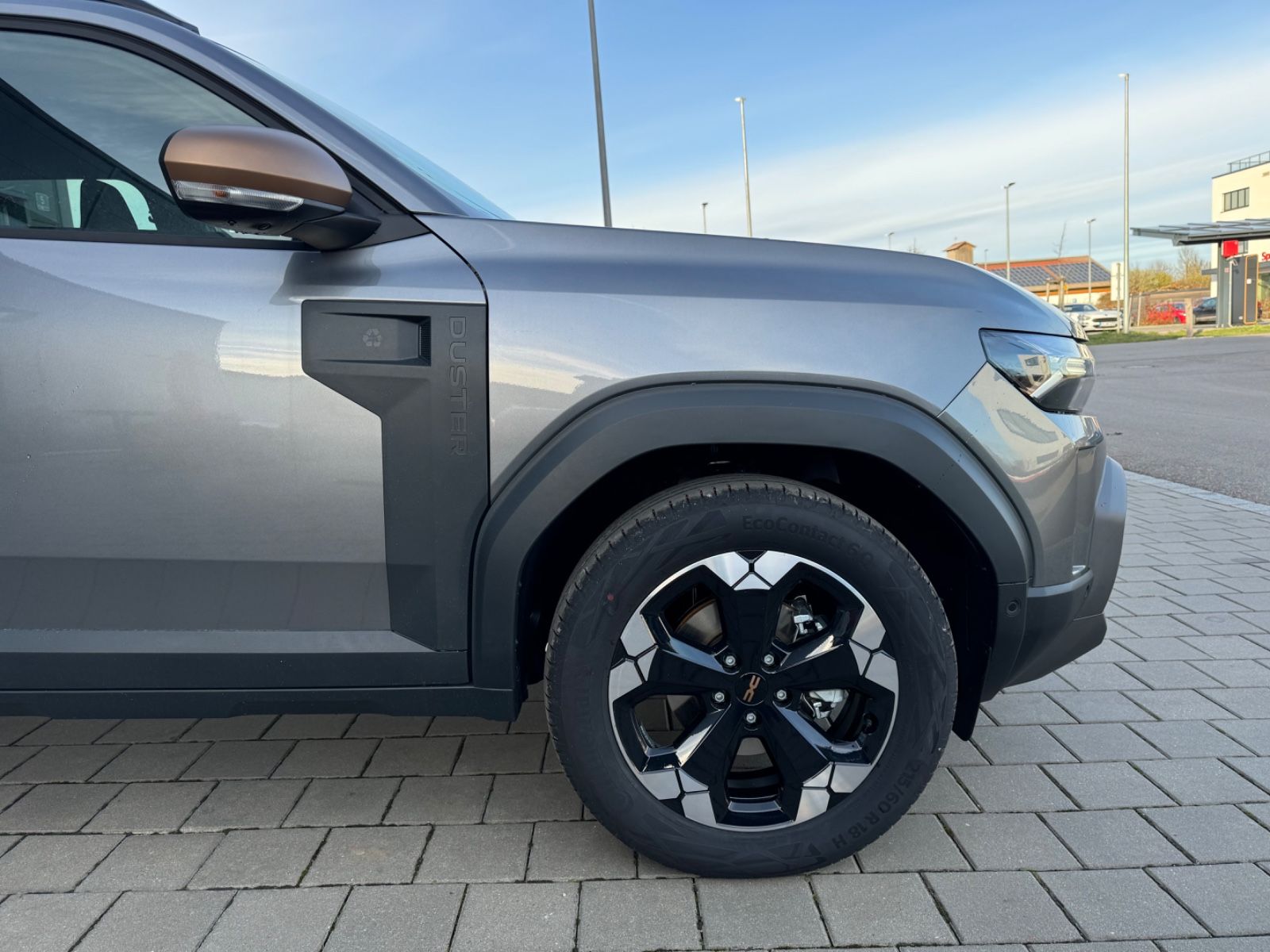 Dacia Duster III Hybrid 140 Extreme - Samsaru's Car Outlet