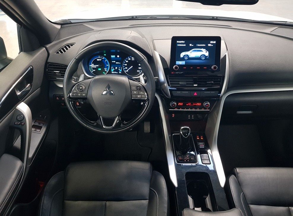 Mitsubishi Eclipse Cross 2.4 PLUG-IN HYBRID 4WD TOP mit AHK