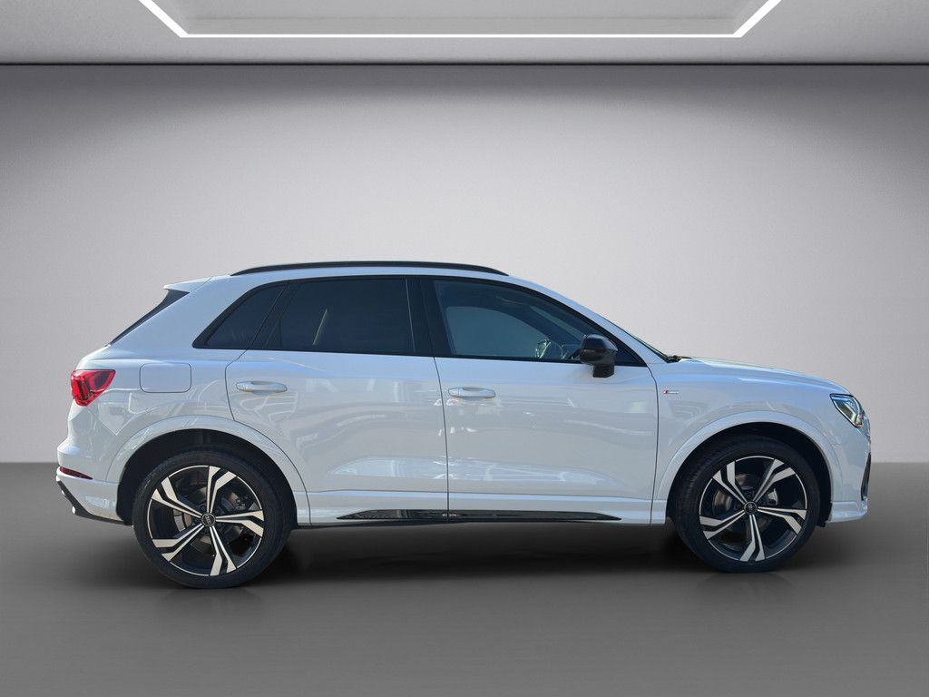 Audi Q3 35 1.5 TFSI S-tronic S line ACC MATRIX-LED