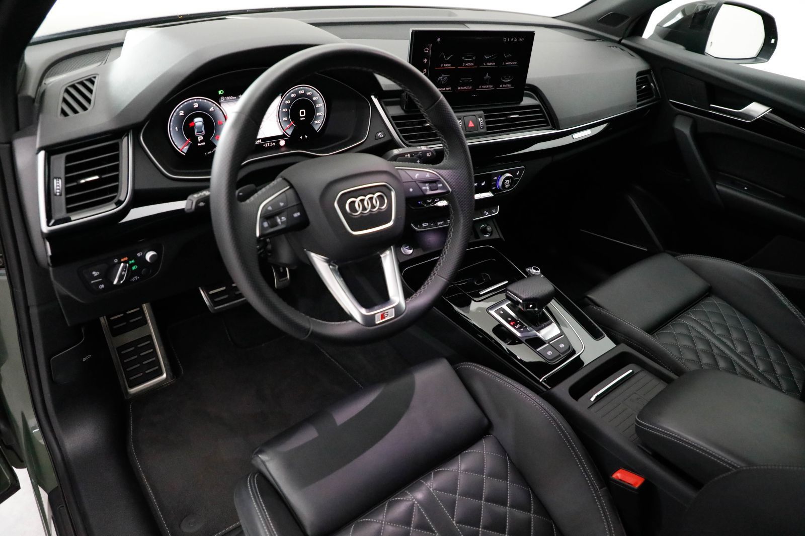 Audi Q5 Sportback 40 TDI quattro S line - Samsaru's Car Outlet