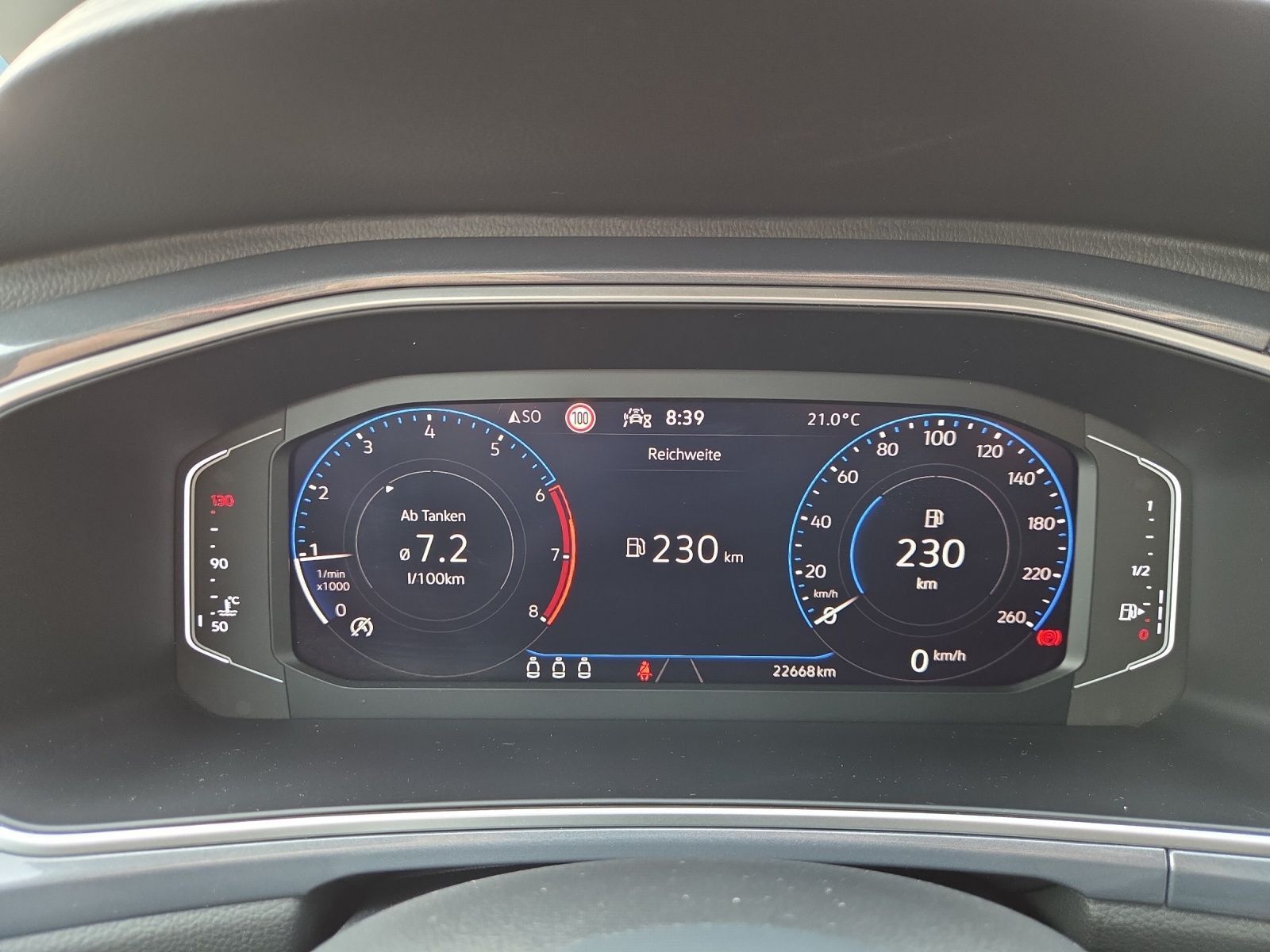 Volkswagen T-ROC 1.5 TSI STYLE - Samsaru's Car Outlet
