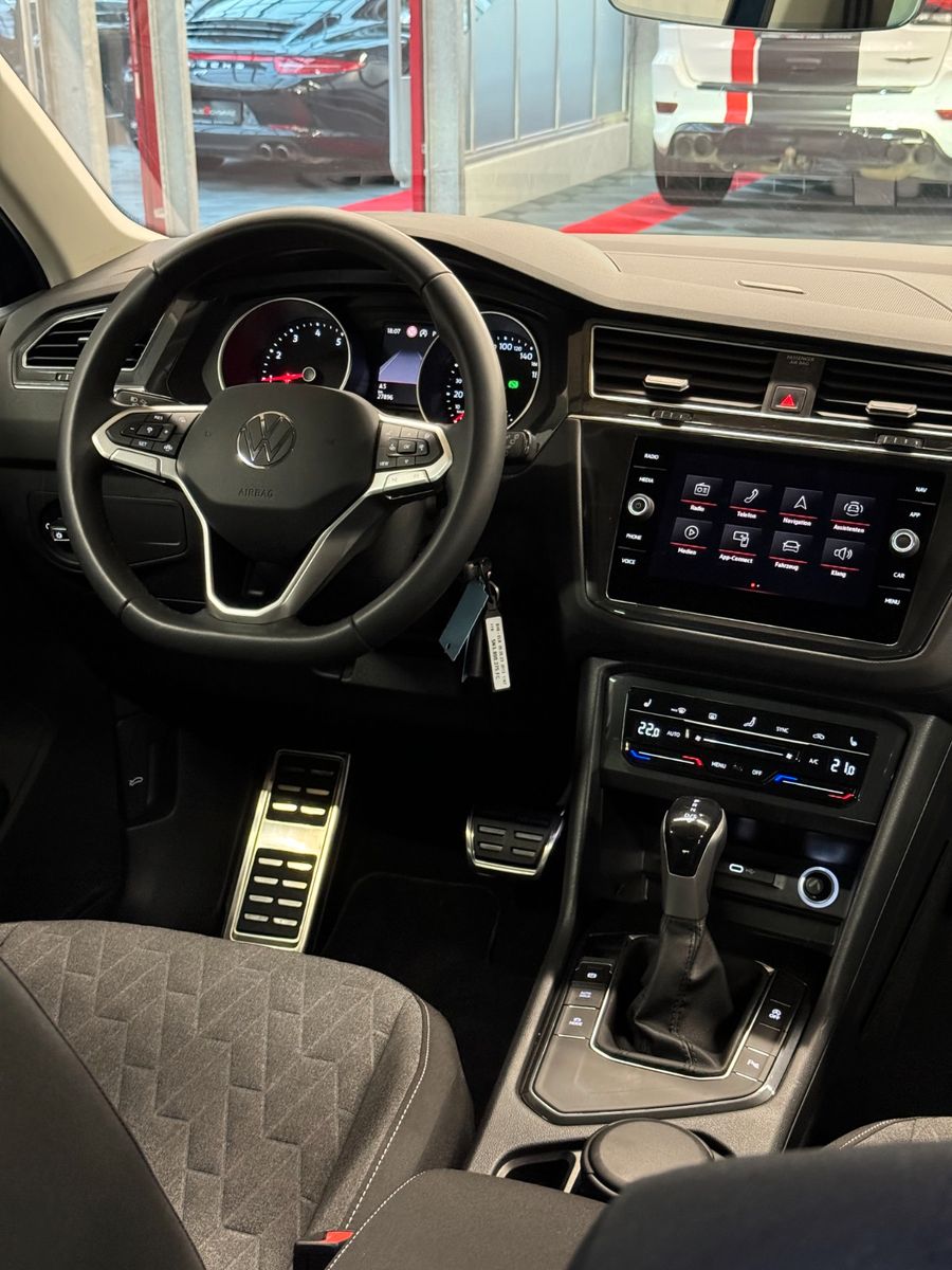 Volkswagen Tiguan Move DSG - Samsaru's Car Outlet