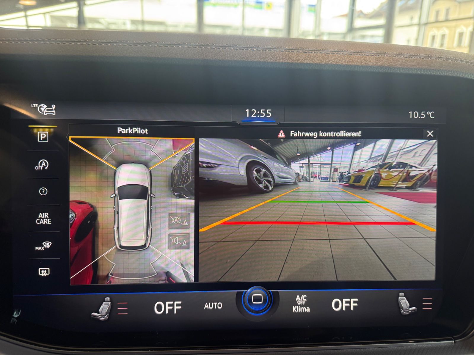 Volkswagen Touareg R-Line Pano IQ LIGHT Exterieur Black Sty