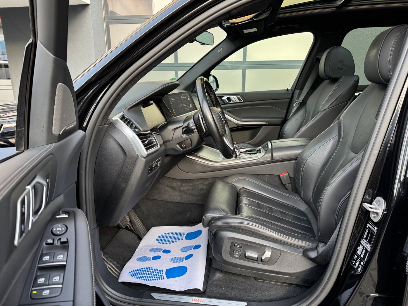BMW X5 xDrive 40 d Pano/AHK/Standheiz/22"/HeadUp