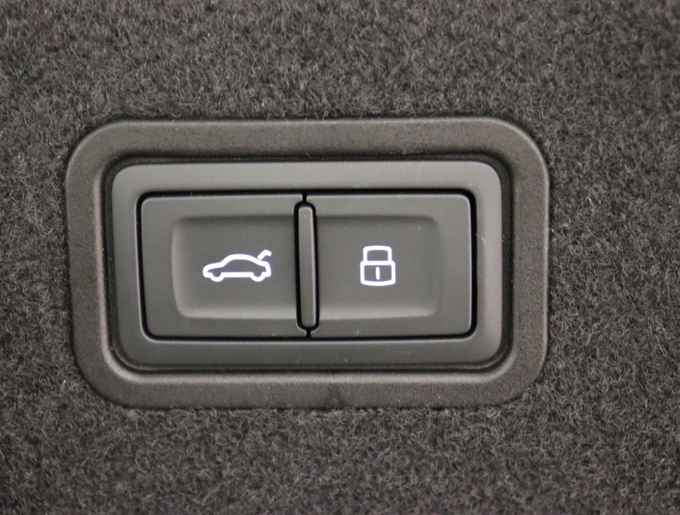 Audi A8 50 TDI quattro - Samsaru's Car Outlet