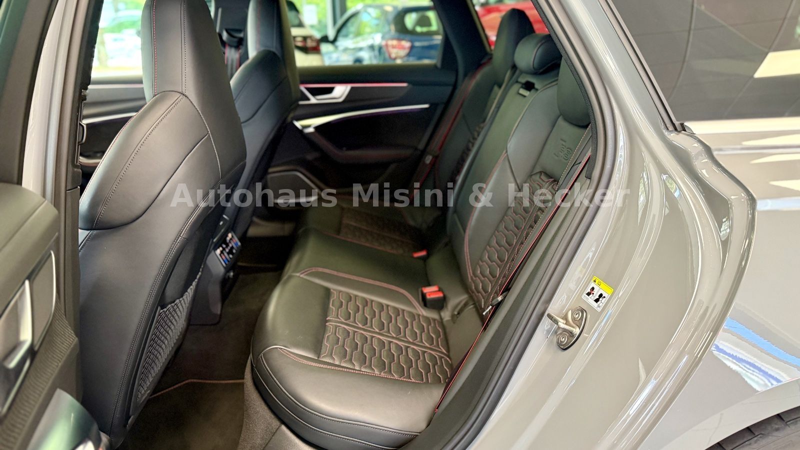 Audi RS6 Avant / Keramik / B&O A / Panorama / 305km/h