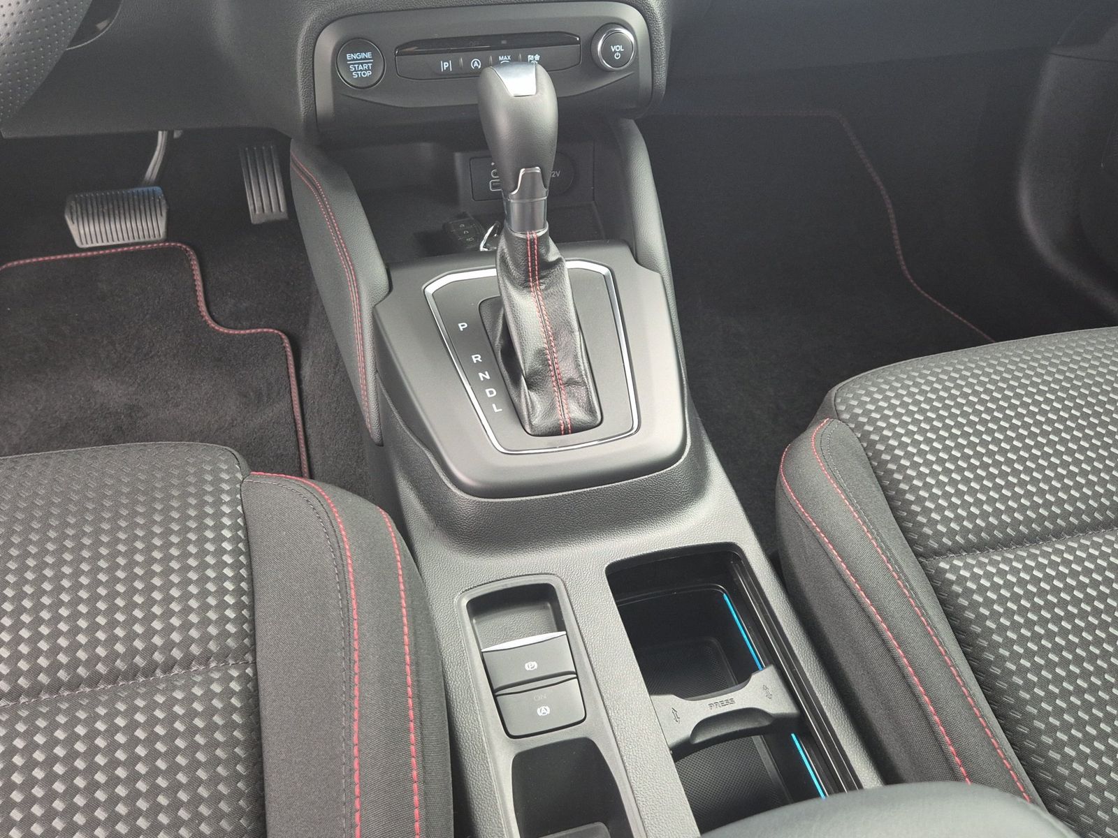 Ford Focus ST-Line X Turnier Aut.*AHK*ACC*HUD*KAM*NAV
