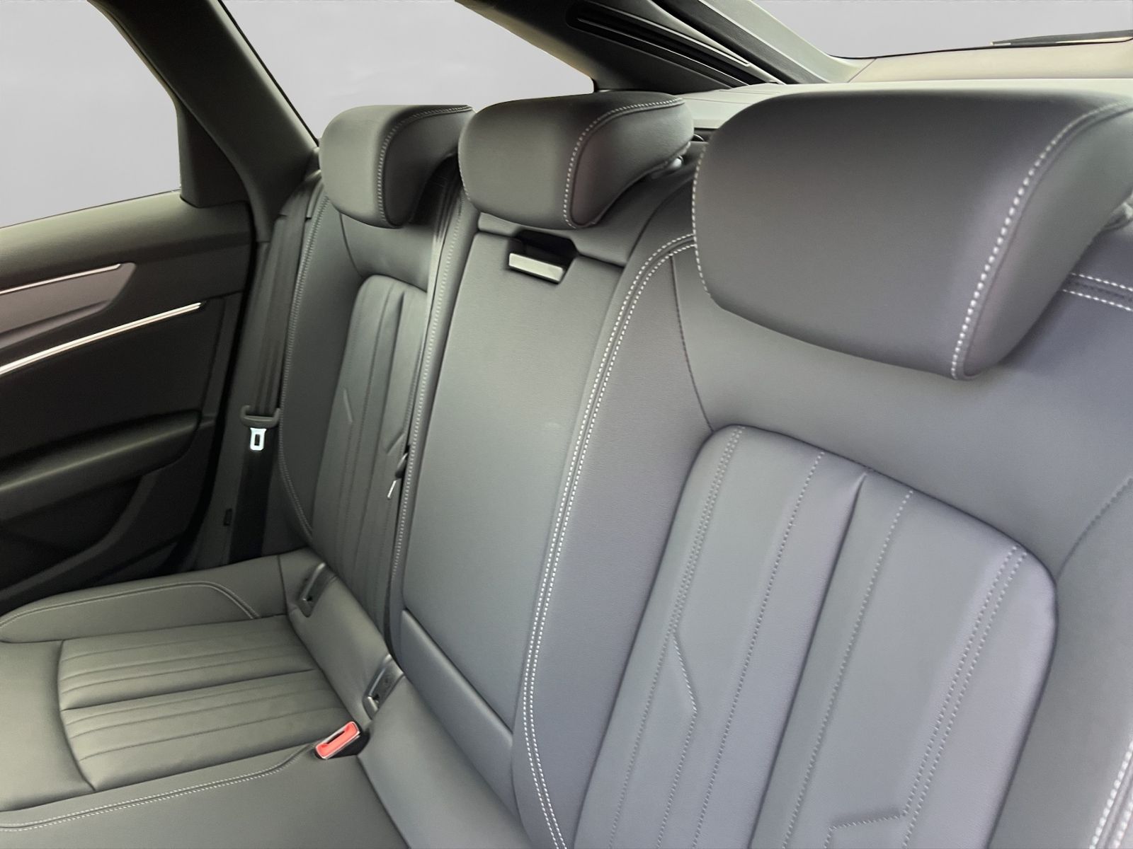 Audi A6 Avant 40 TDI ADVANCED - Samsaru's Car Outlet