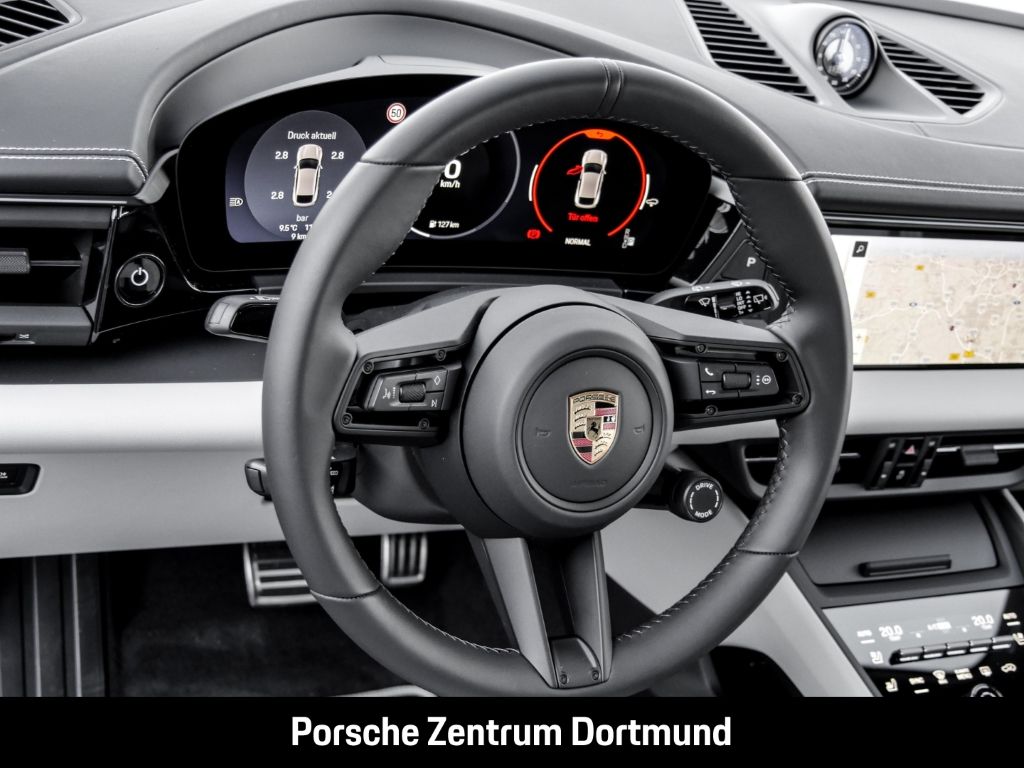 Porsche Macan 4 - Samsaru's Car Outlet