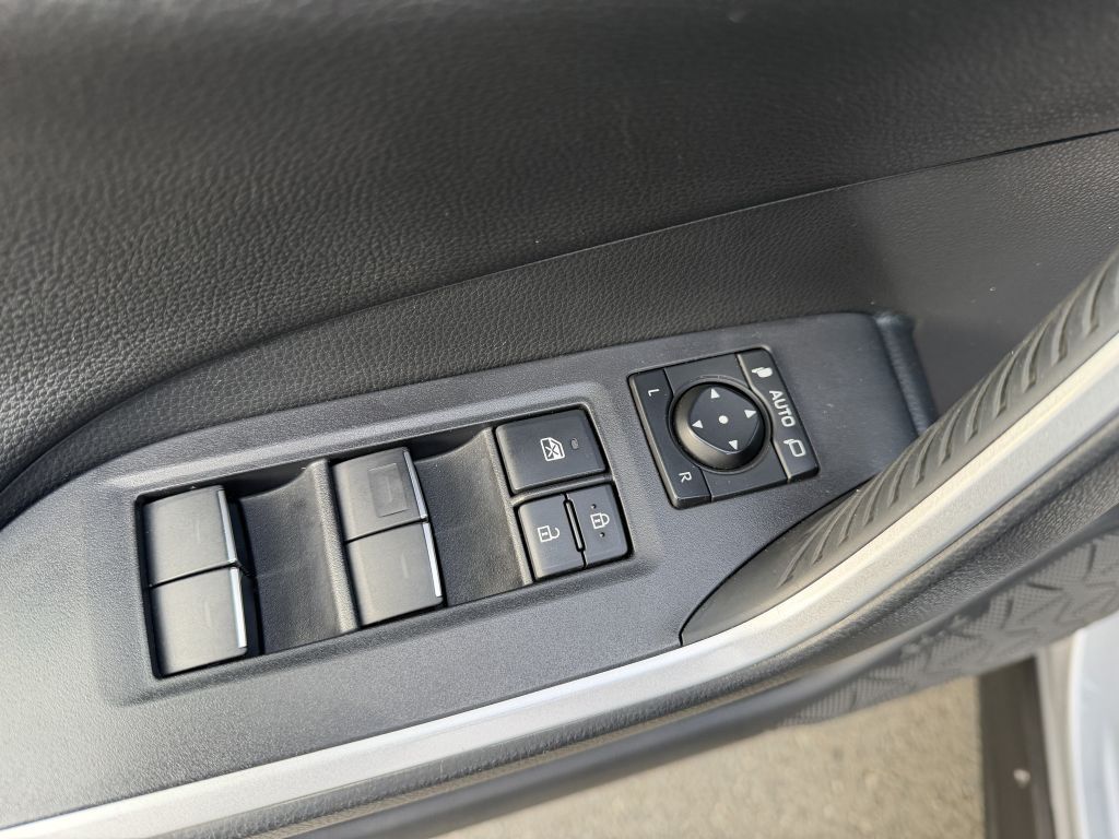 Toyota RAV 4 2.5 4x4 Hybrid 4x4 mit elektr. Heckklappe