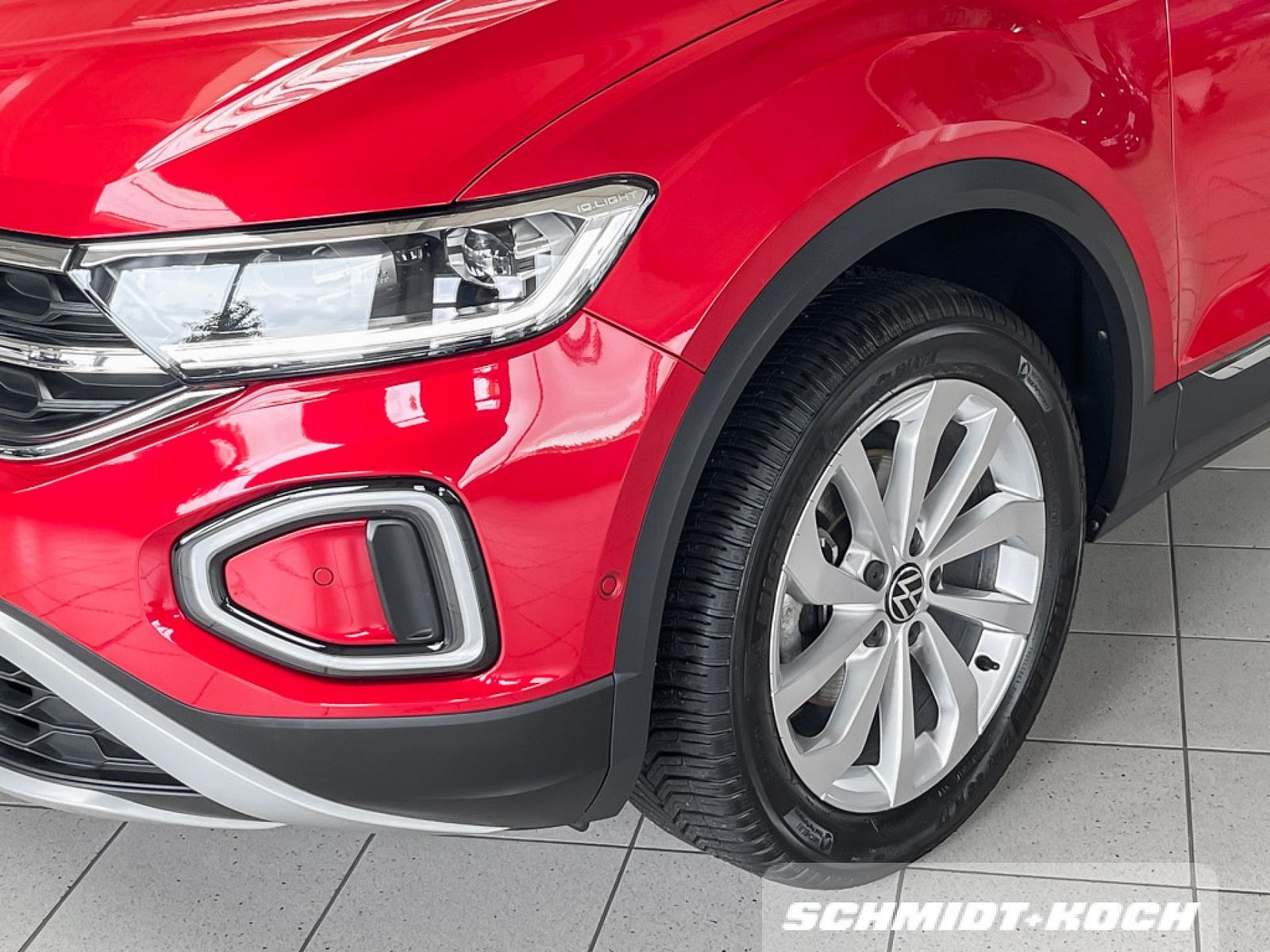 Volkswagen T-Roc 1.5 TSI Style - Samsaru's Car Outlet