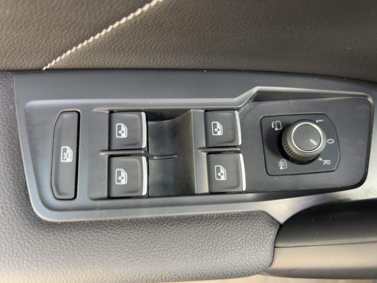 Volkswagen Tiguan Allspace 2.0 TSI DSG R-Line 4M Leder LED