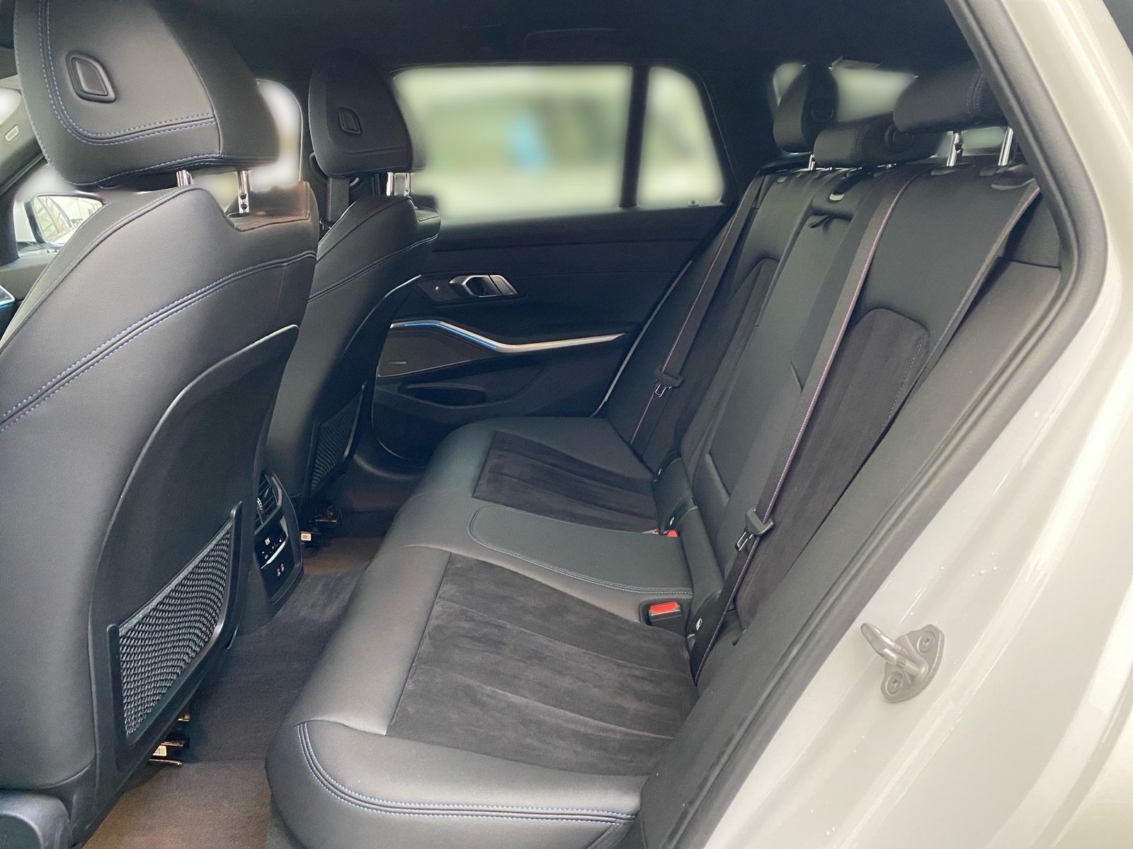 BMW 330e xDrive Touring M Sport LC Prof. ACC H/K AHK