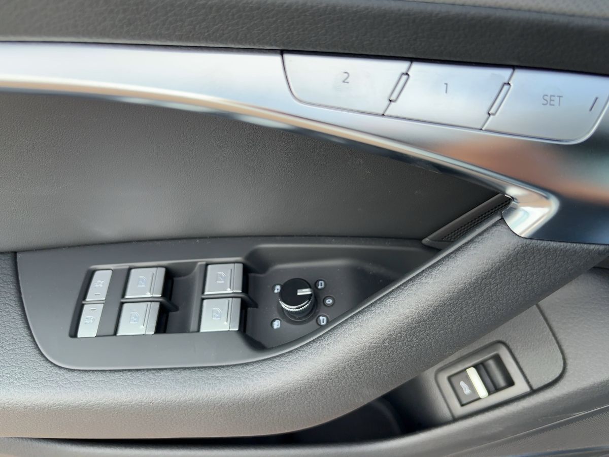 Audi A6 Avant 50 TDI Q.S-Line - Samsaru's Car Outlet
