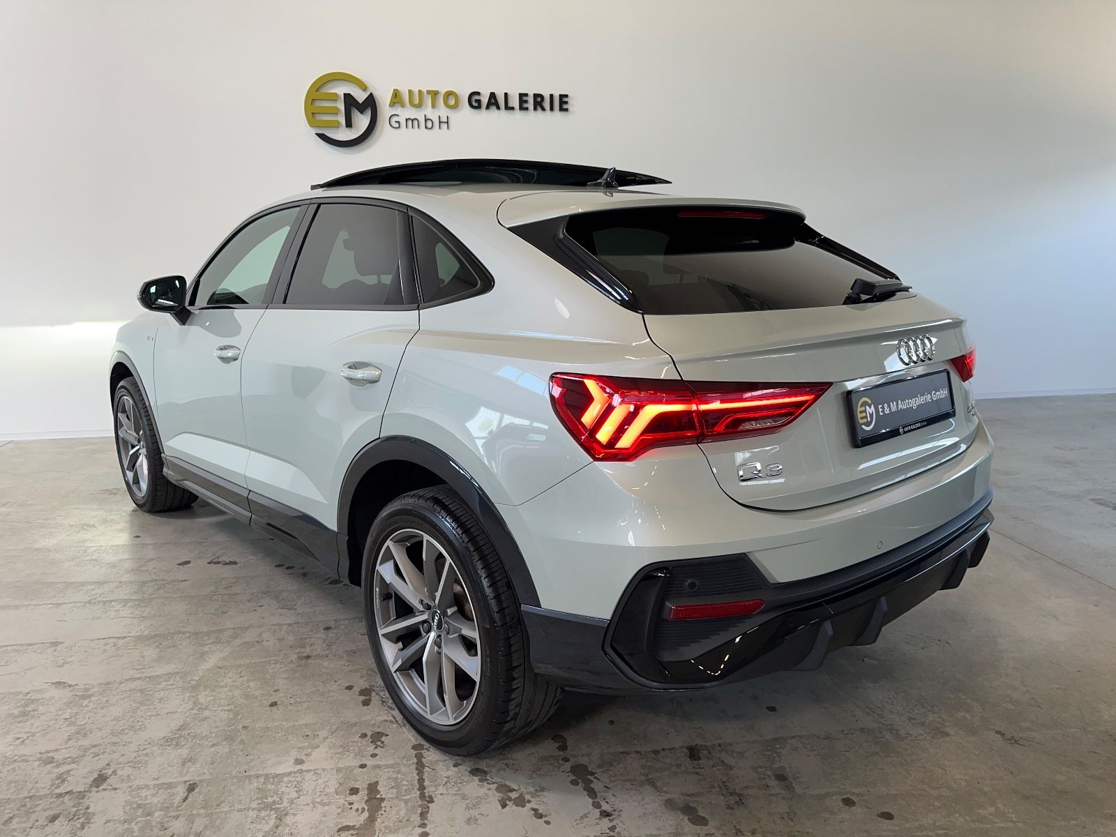 Audi Q3 Sportback 45 TFSI quattro S line - Samsaru's Car Outlet