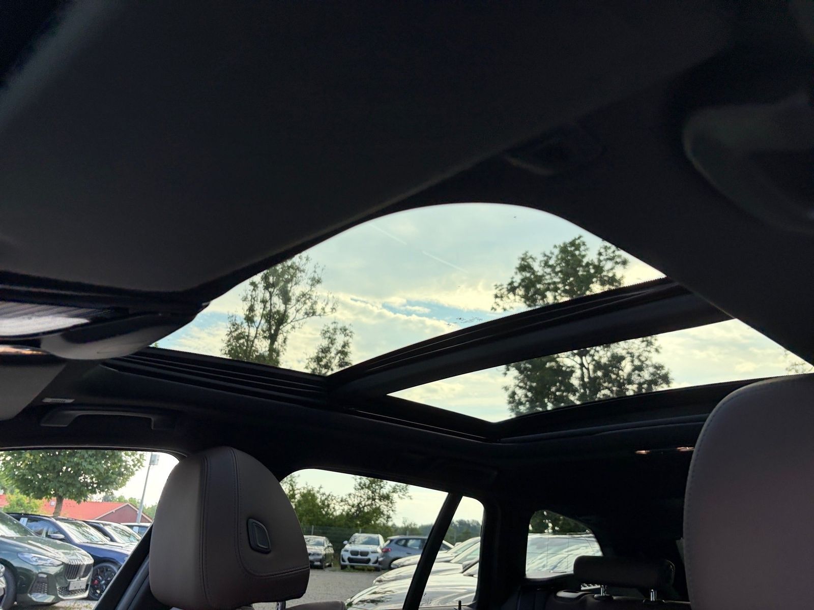 BMW 320i Touring M Sport HUD Pano DA Pro H/K 19´´