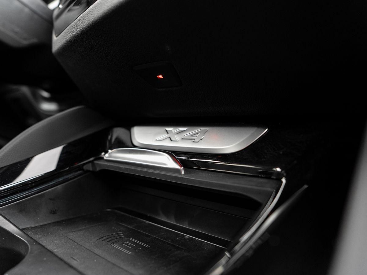 BMW X4 xDrive30d M-Sport AHK PANO ACC HuD Laser KoZg