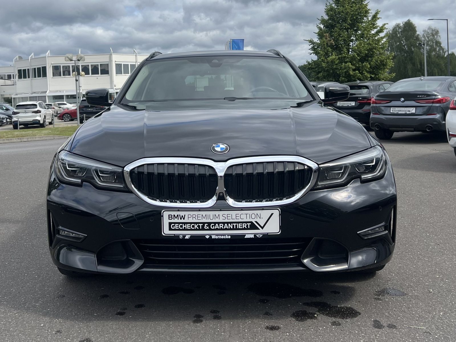 BMW 320e Touring Sport Line - Samsaru's Car Outlet