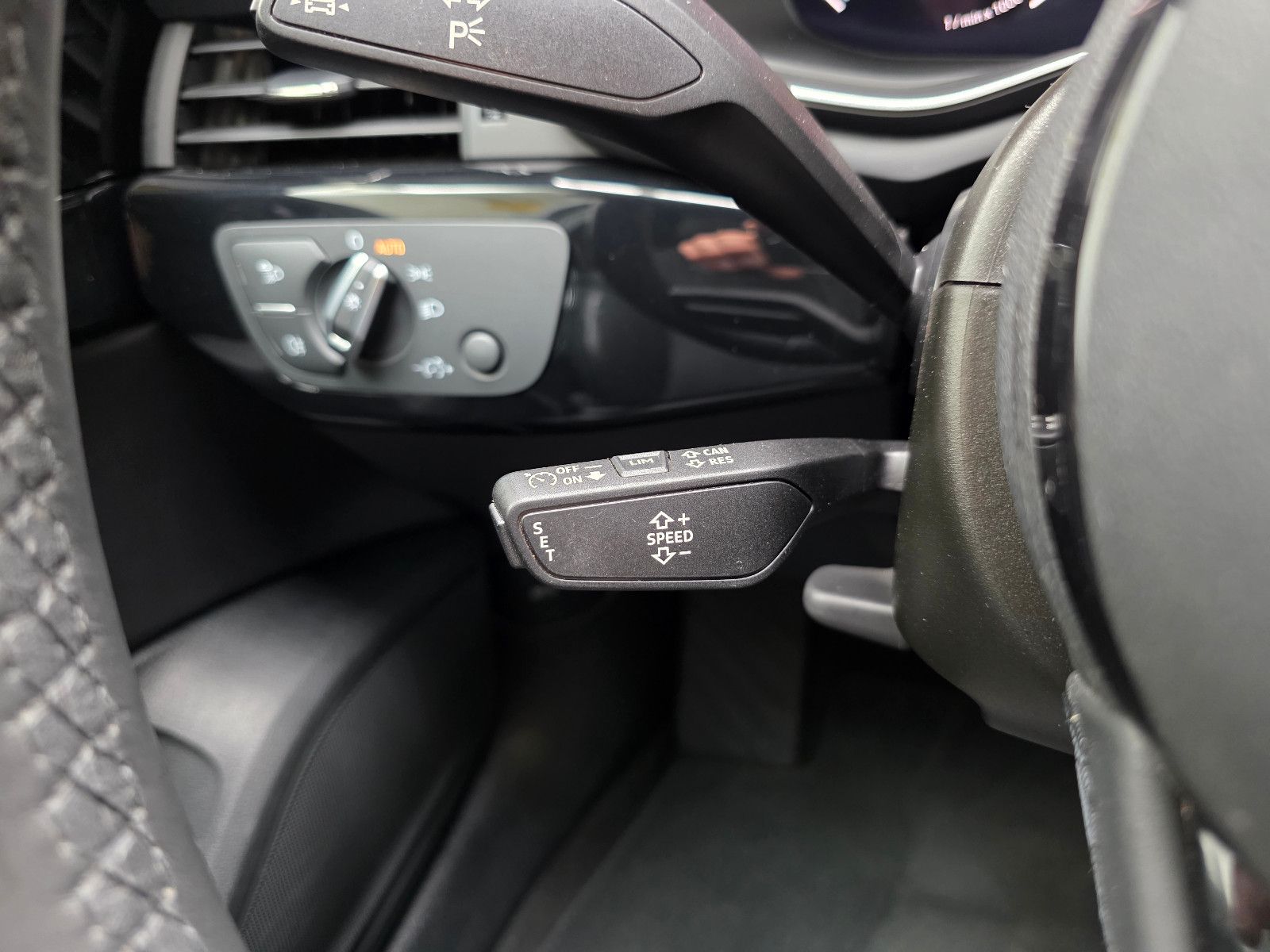 Audi A4 Allroad quattro 40 TDI OptikSchwarz Panorama