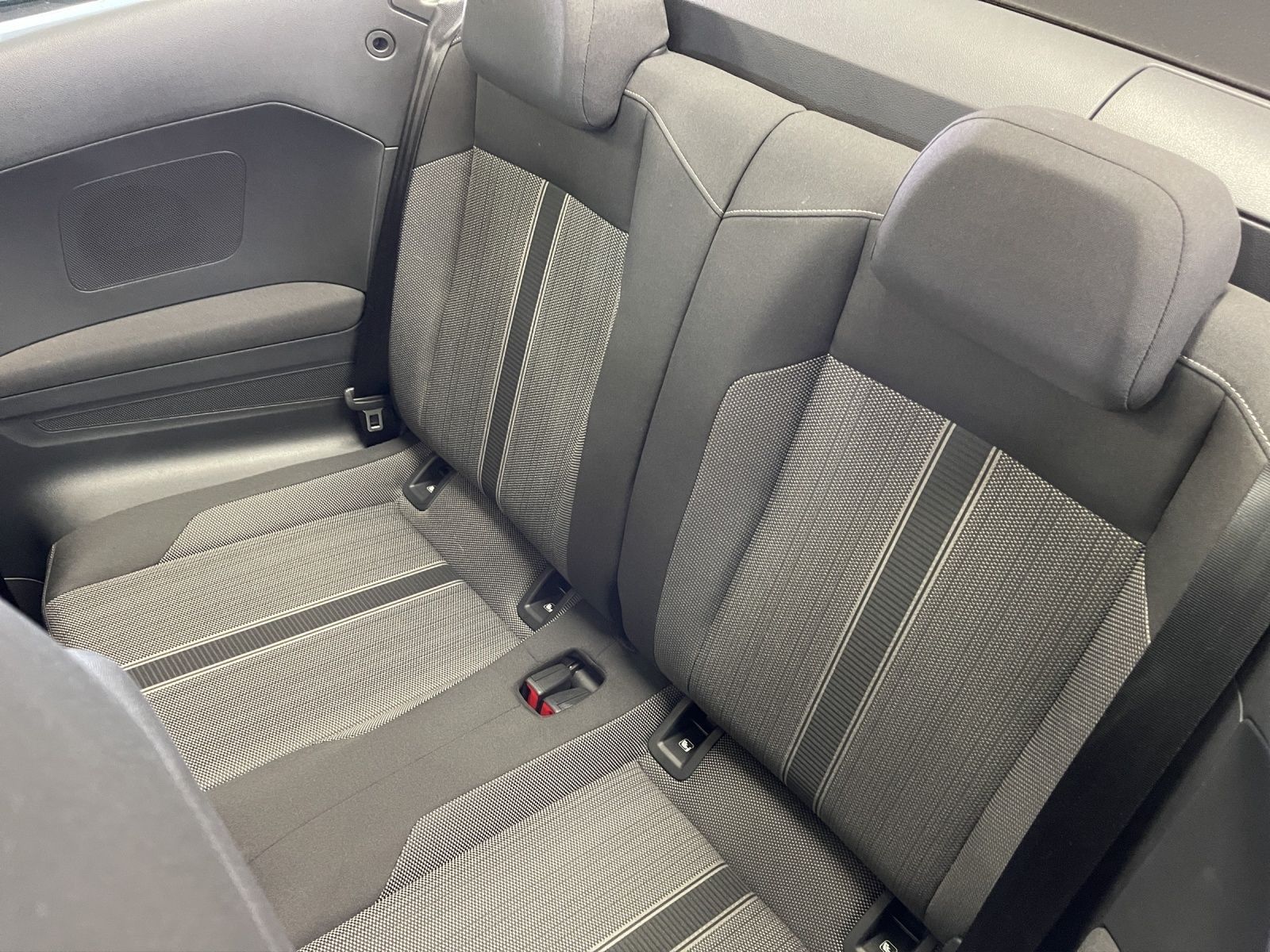 Volkswagen T-Roc Style - Samsaru's Car Outlet