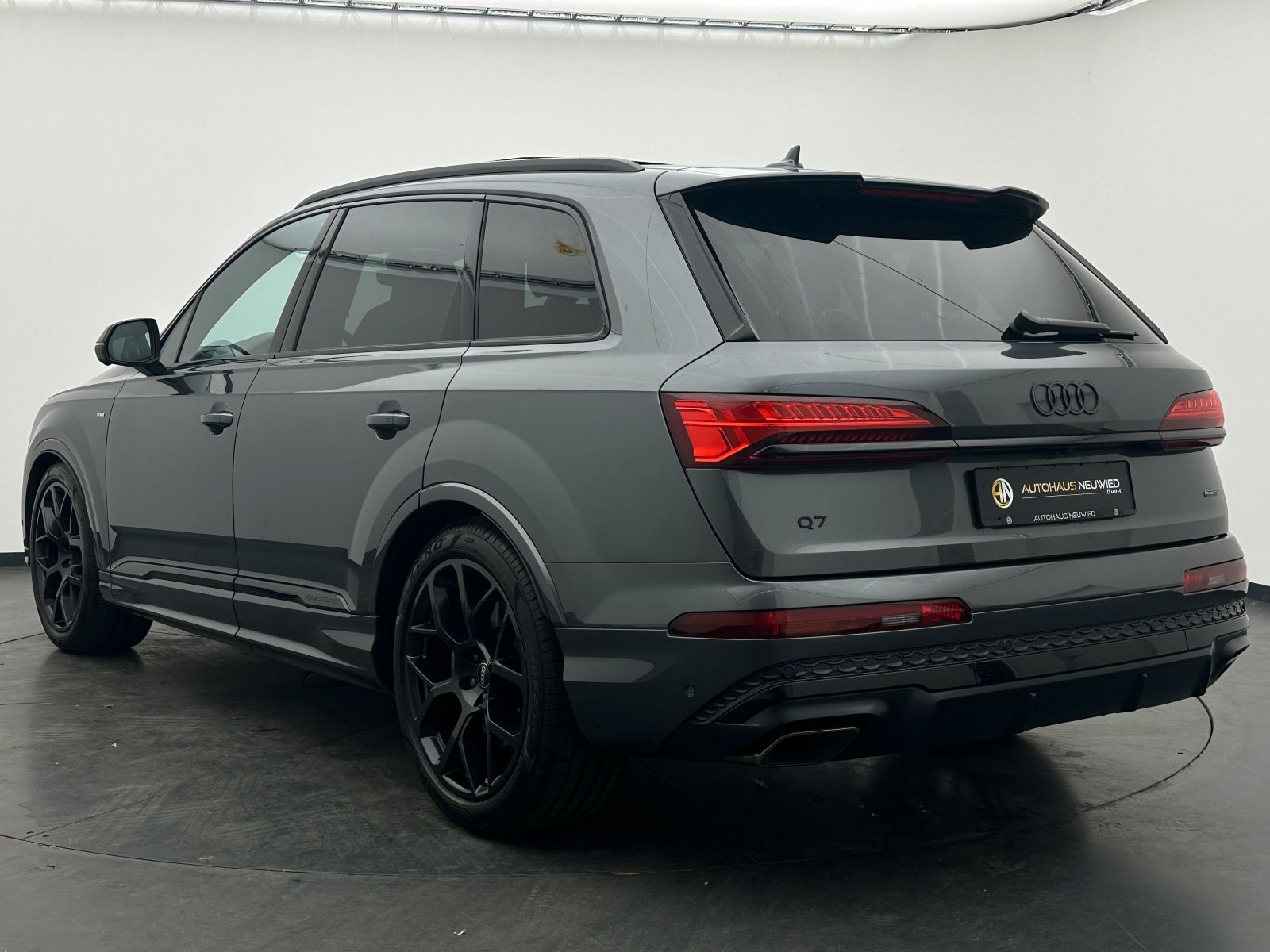 Audi Q7 50 TDI quattro +S-LINE+PANO+B&O+360+RAUTE+AHK