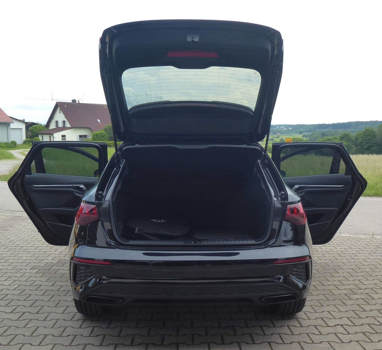 Audi A3 Sportback 45 TFSIe S-LINE/HEAD-UP/VIRTUAl/18"