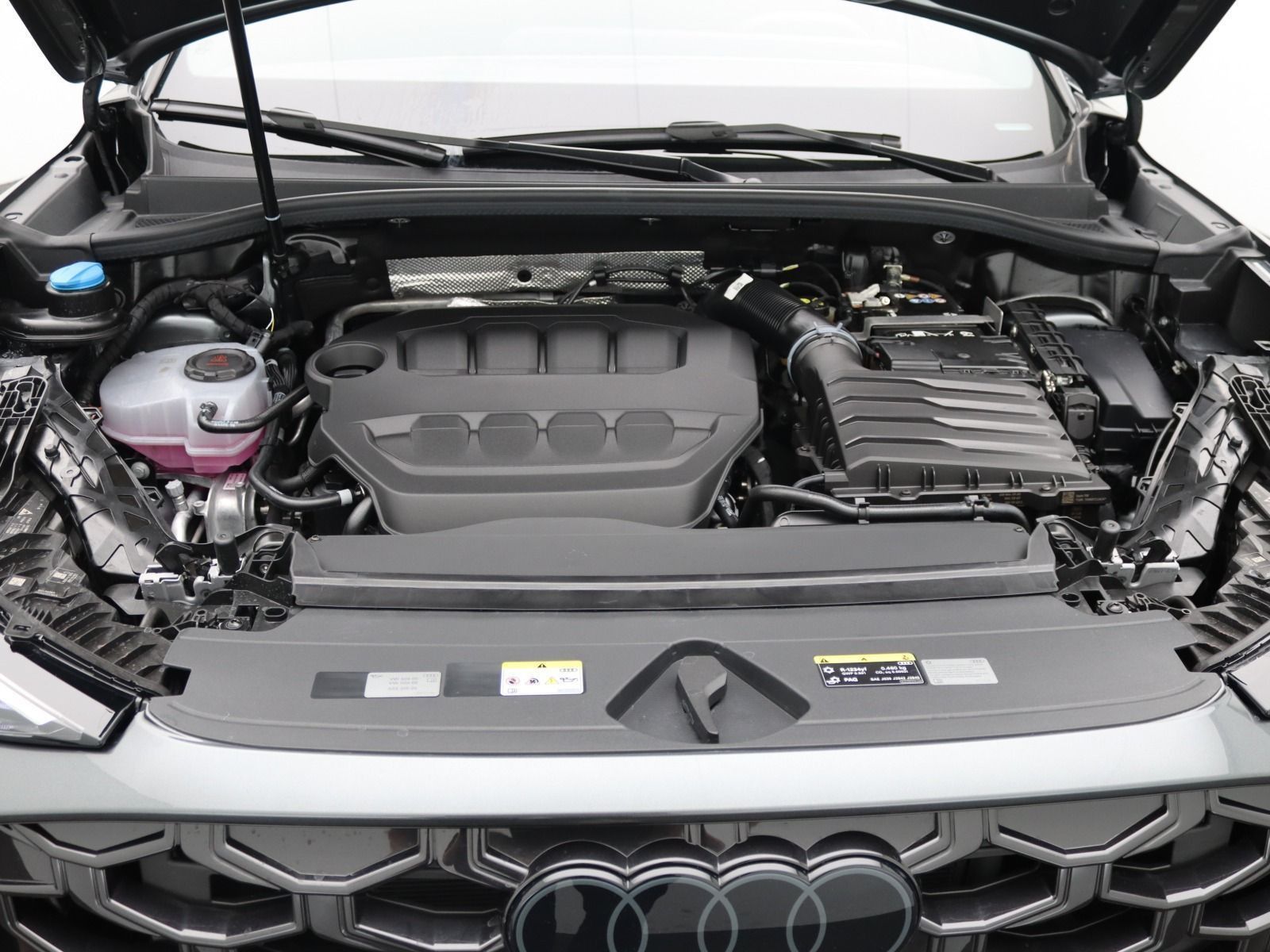 Audi Q3 S-Line TFSI quattro S-tronic/ TechPlus,Matrix