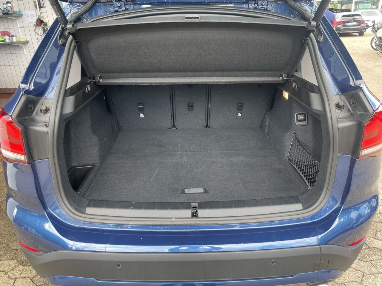 BMW X1 xDrive 20iA Advantage - Samsaru's Car Outlet