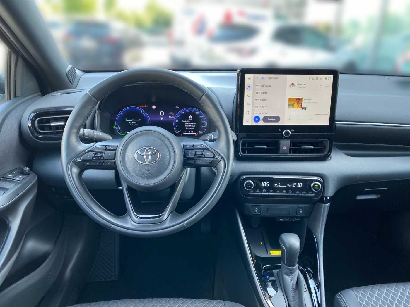 Toyota Yaris 1.5 Hybrid Style LED KLIMA KAMERA BT