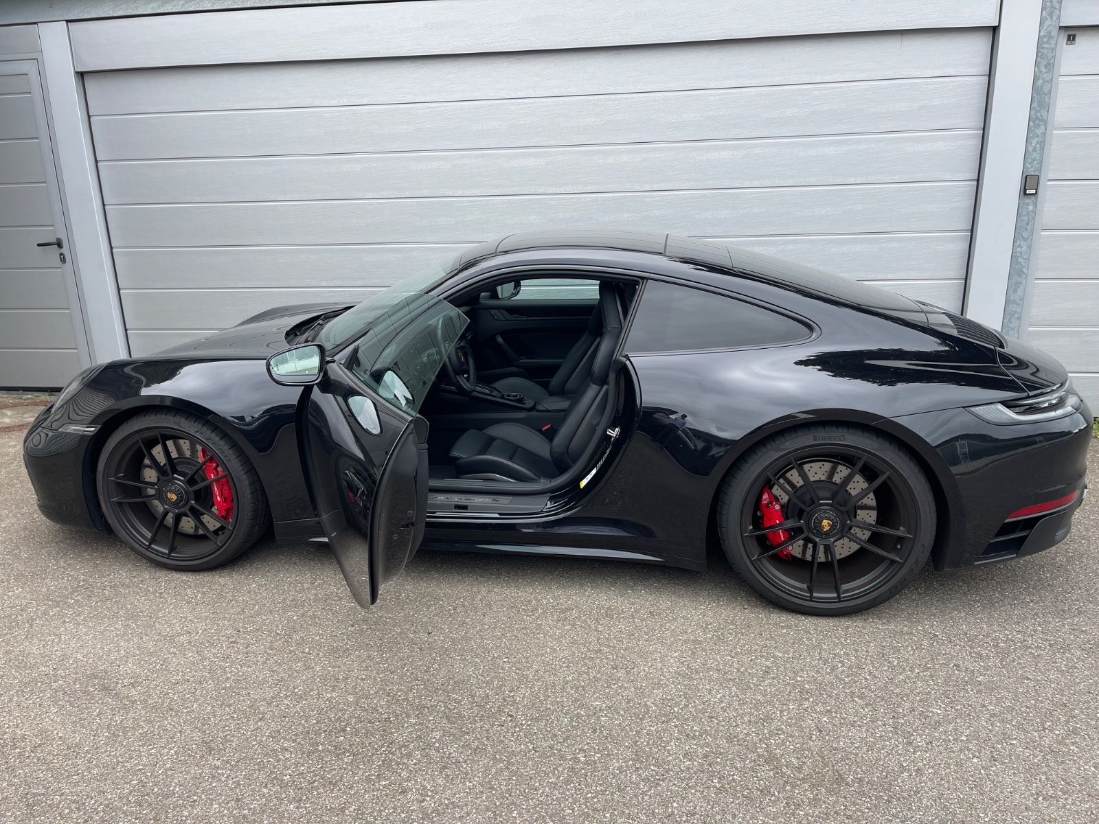 Porsche 992 4 GTS Coupe - Samsaru's Car Outlet