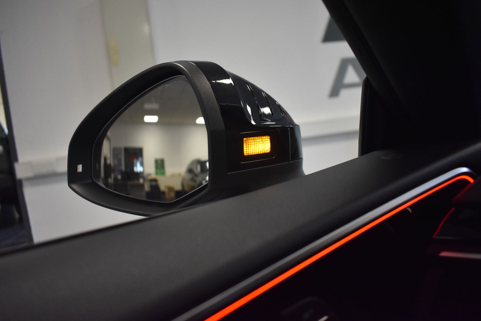 Audi A5 40 TDI Quattro S-line Competit Navi Panor AHK