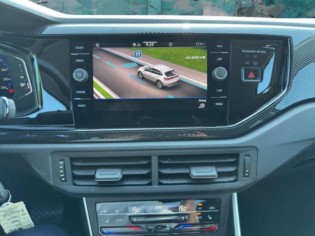 Volkswagen Taigo 1.0 TSI Life - Samsaru's Car Outlet
