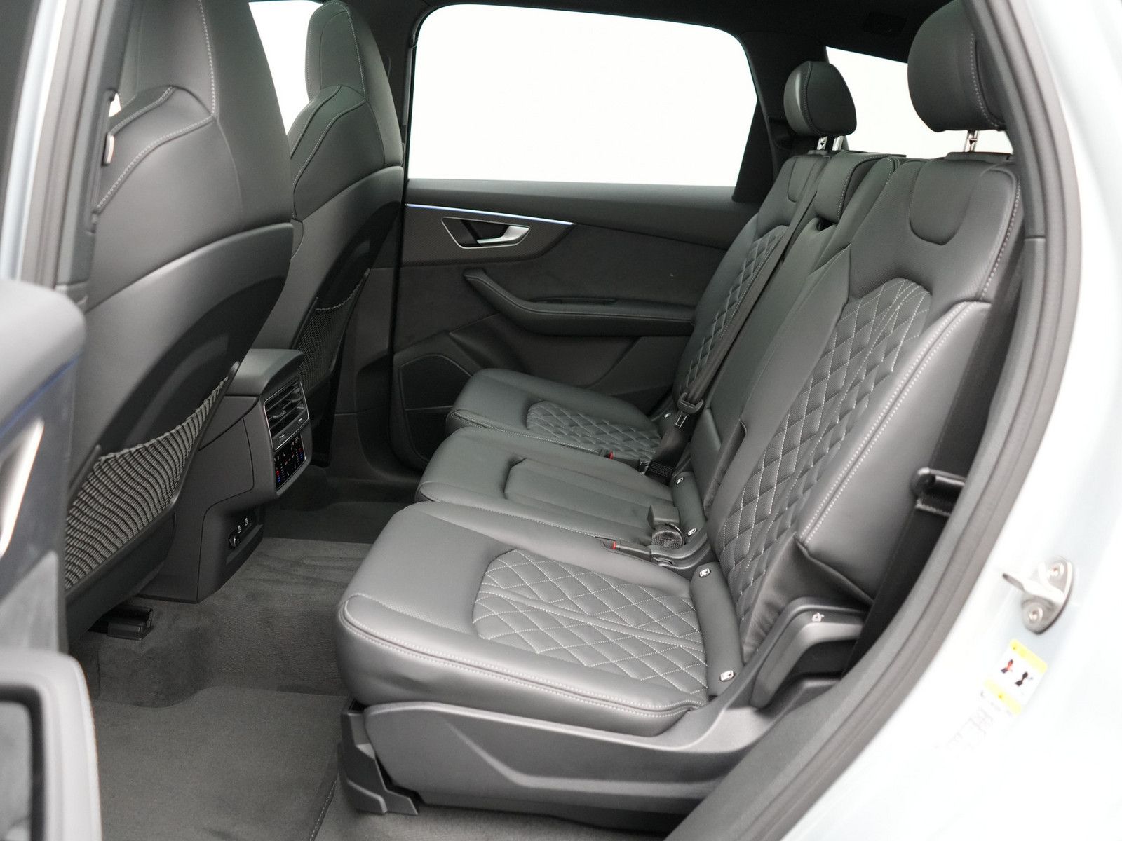 Audi Q7 50 TDI S line 7-SITZE LUFT AHK MATRIX STANDH