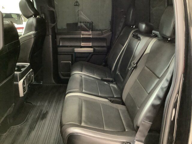 Ford Raptor - Samsaru's Car Outlet