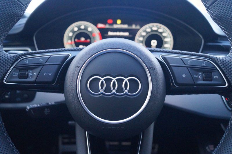 Audi A4 Avant S-Line 40TFSI - Samsaru's Car Outlet