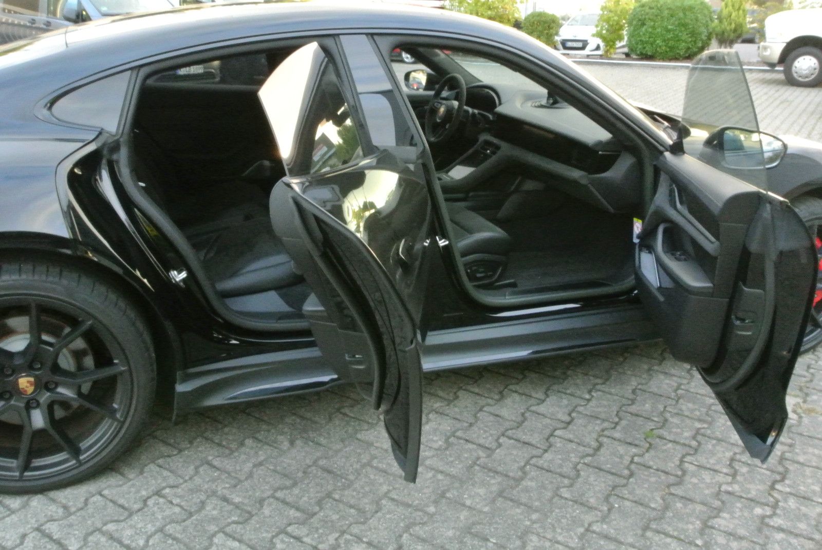 Porsche Taycan GTS,schw/schw,luft,pano,21";Kamera